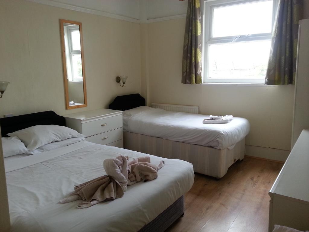 Kensington Hotel Rhyl Room photo